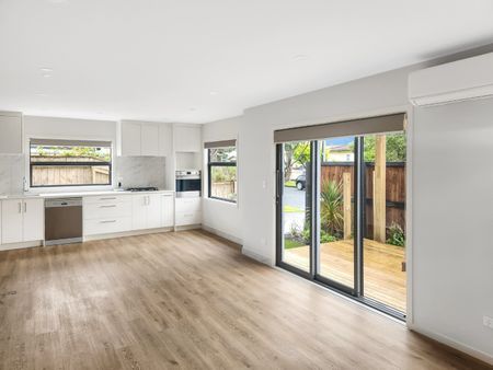 Waterloo Living - Photo 4