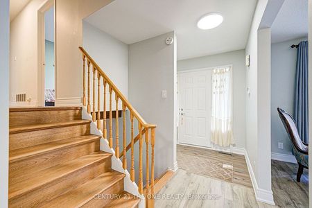 For Lease - 63 Kilpatrick Drive, East Gwillimbury, Ontario - Photo 2