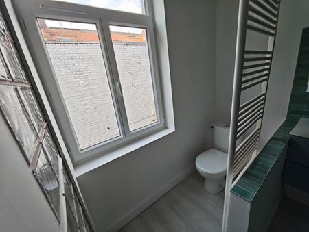 Location Maison 4 pièces 80m² LILLE 59000 - Photo 5