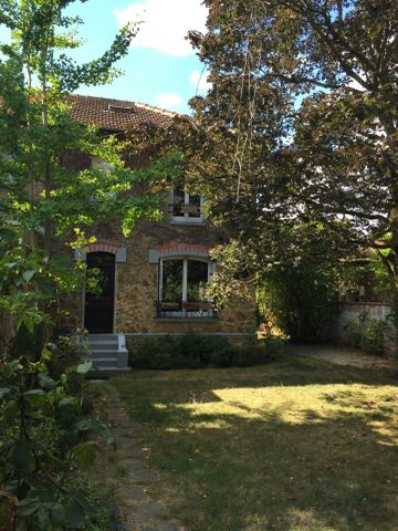 Location Maison 5 pièces 169m² ST MAUR DES FOSSES 94100 - Photo 5