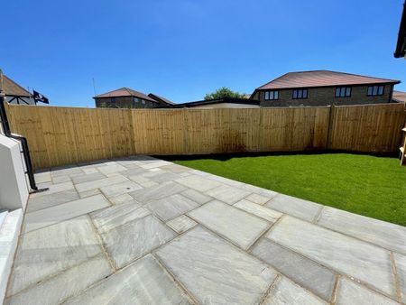College Road, Seaford - Photo 4