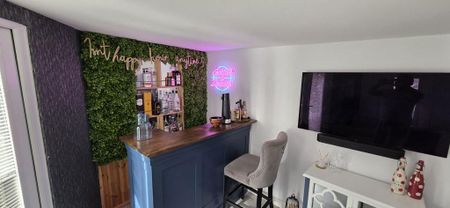 5 bedroom semi-detached house to rent - Photo 2