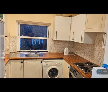 1 bedroom flat to rent - Photo 6