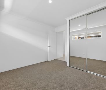 Beautiful Brand New Four Bedroom Home! - Photo 6