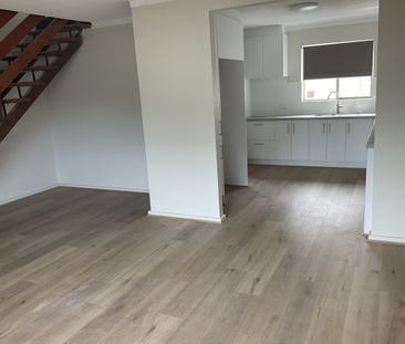 Executive Townhouse - Photo 1