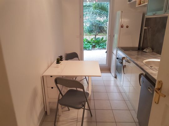 Location Appartement 2 pièces 53m² MARSEILLE 9ème - Photo 1