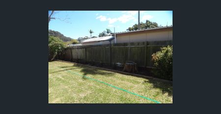 MODERN LIVING - Photo 3