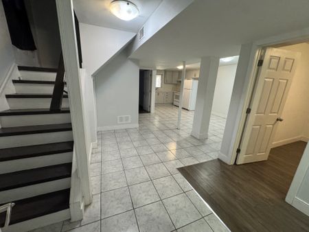 For Lease - 631 Ashprior Avenue, Mississauga, Ontario - Photo 3