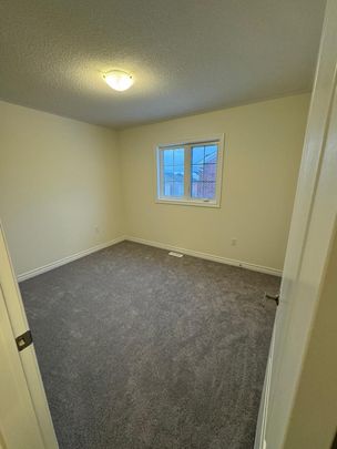 For Lease - 57 North Garden Boulevard, Scugog, Ontario - Photo 1