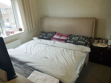 Room in a Shared House, South Parkway, LS14 - Photo 5
