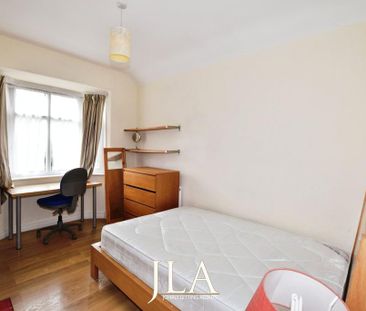 6 bedroom terraced house to rent - Photo 3