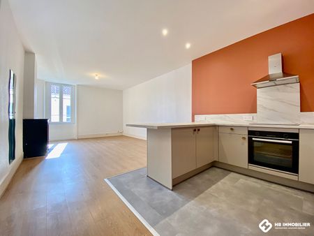 Location Appartement 4 pièces 84m² ROANNE 42300 - Photo 2