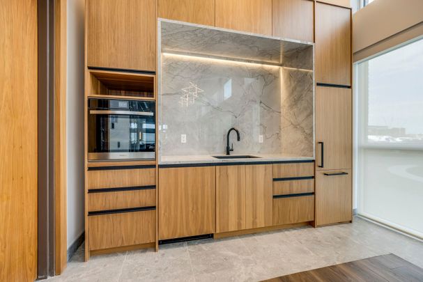 For Lease - 509 Dundas Street Unit# 815, Oakville, Ontario - Photo 1