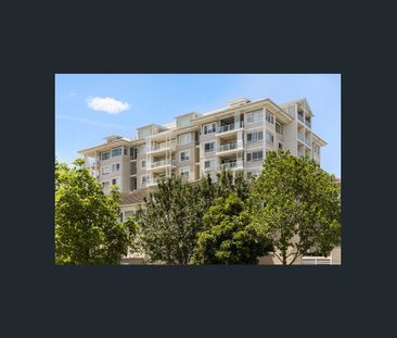 Luxury Two Storey Penthouse - Photo 6