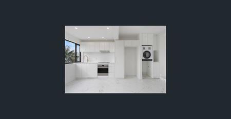 Brand New Build with Expansive Views Over Newport Beach - Photo 3