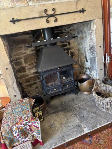 2 bedroom terraced house to rent - Photo 3