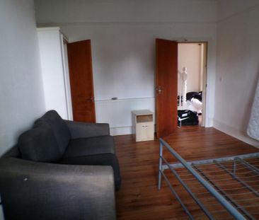 7 bedroom house to rent - Photo 4