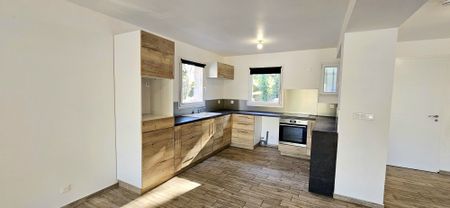 Location Maison 5 pièces 135m² GONFARON 83590 - Photo 4