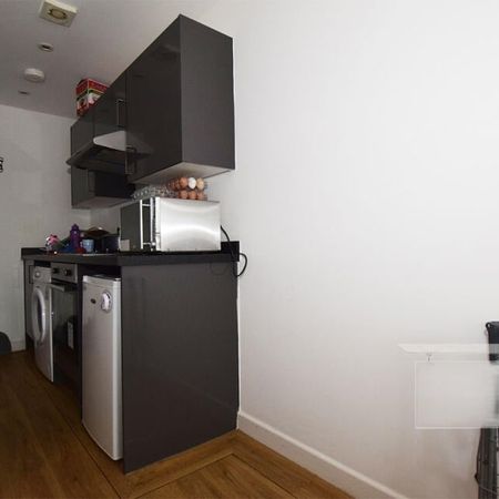 Isambard Brunel Road - Photo 3