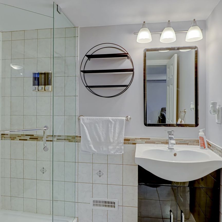 For Lease - 20 Snowy Owl Way, Toronto, Ontario - Photo 1