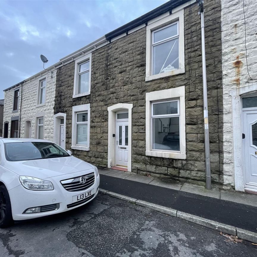 2 bed terraced house to rent in Henry Street, Blackburn, BB1 - Photo 1