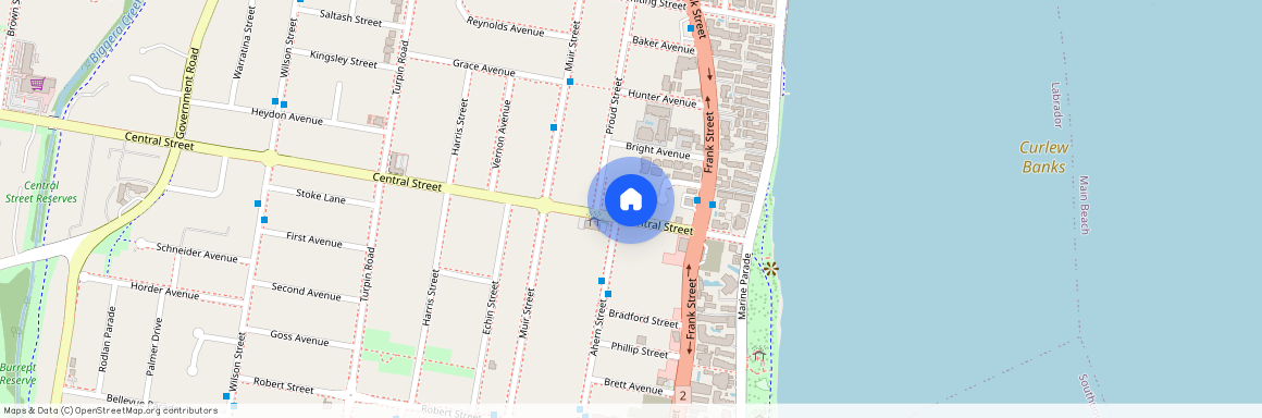 17 Central Street, Qld 4215, Labrador