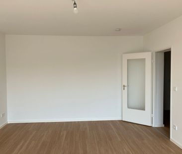 Top-sanierte 2-Zimmer-Wohnung mit Sonnenterrasse! - Photo 3