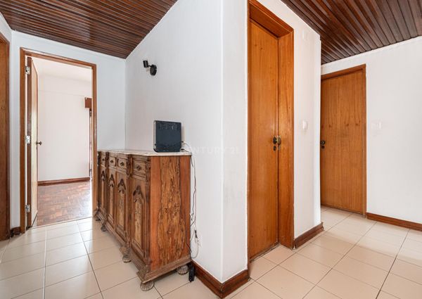 Arrendamento Apartamento T3 (Monte Abraão)