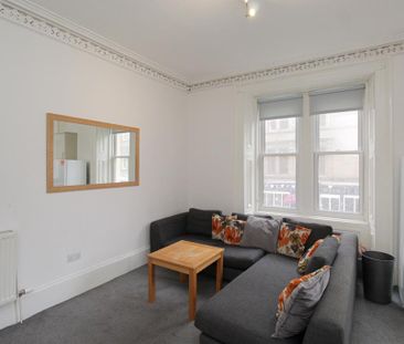 1 bedroom in a flat share to rent - Photo 1