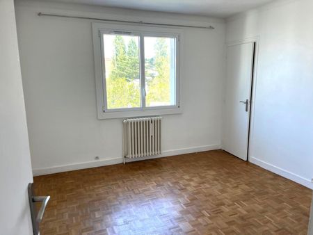 Location Appartement 4 pièces 104m² NANTES 44000 - Photo 4