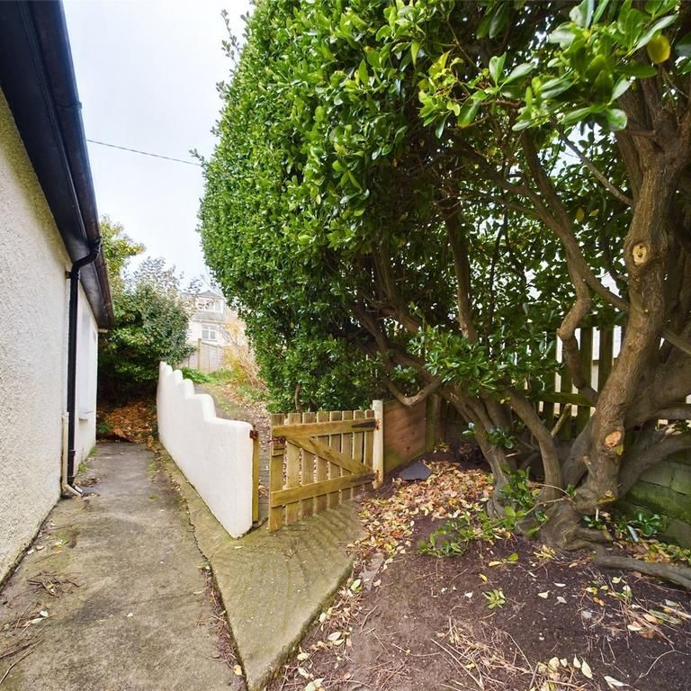 3 bedroom detached house to rent - Photo 1