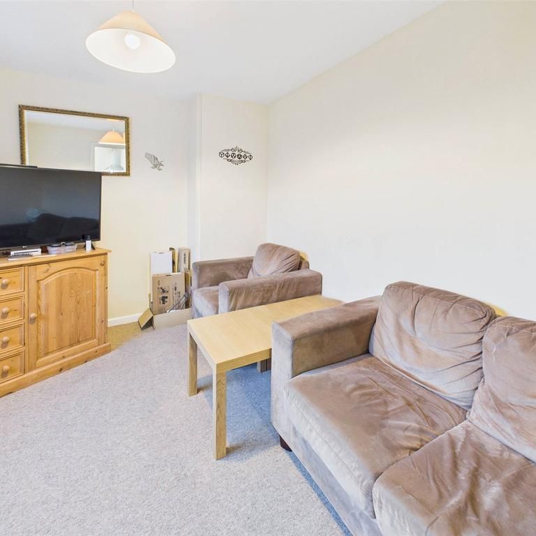 4 bedroom terraced house to rent - Photo 1