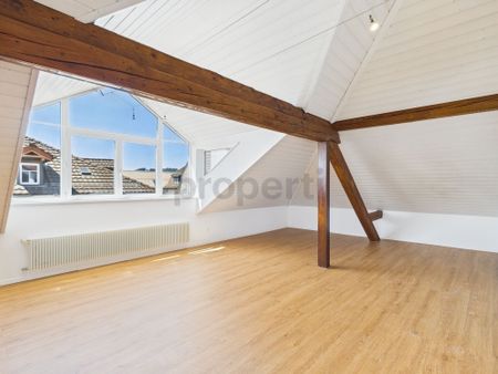 Sonnige 3.5-Zimmer Dachwohnung im Zentrum der Stadt Wil SG / 95 m2 - Photo 4