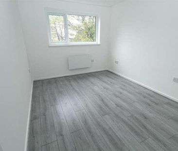 South Park Court, Westvale, Kirkby, L32 - Photo 2
