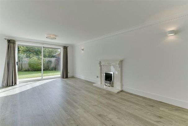 5 bedroom detached house to rent - Photo 1