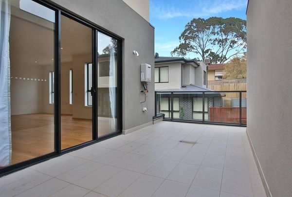Fantastic Location - Photo 1