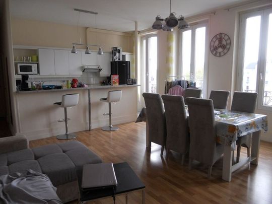 SPACIEUX TYPE 2 EN HYPER CENTRE VILLE - Photo 1