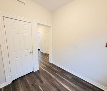 For Lease - 139 1/2 John Street Unit# 6, Hamilton, Ontario - Photo 6