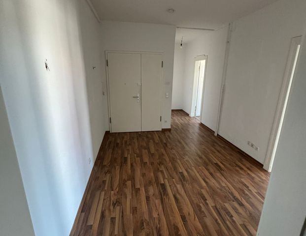 3 Zimmerwohnung mit Balkon inmitten der Bielefelder Stadt - Foto 1