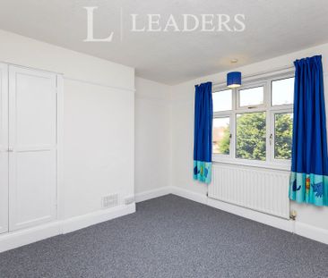 3 bedroom semi-detached to rent Elms Avenue, Littleover - Photo 5