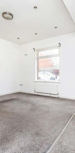 1 Bed Flat, Hinde Street, S4 - Photo 1