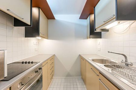 Studio to rent - Photo 4