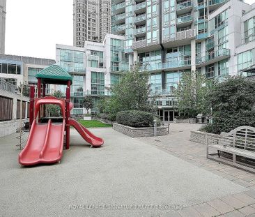 For Lease - 220 Burnhamthorpe Road Unit# 1002, Mississauga, Ontario - Photo 2
