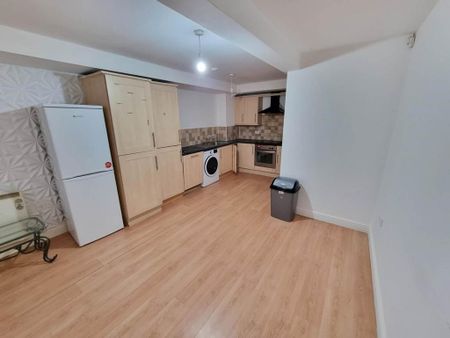 1 bedroom flat to rent - Photo 5