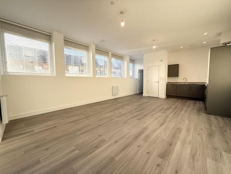 2 bedroom apartment to rent - Photo 4