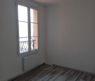 A LOUER F3 AVEC PARKING A LA CHAPELLE EN SERVAL - Photo 6