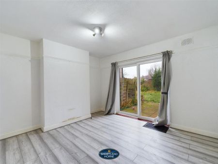 3 bedroom semi-detached house to rent - Photo 2