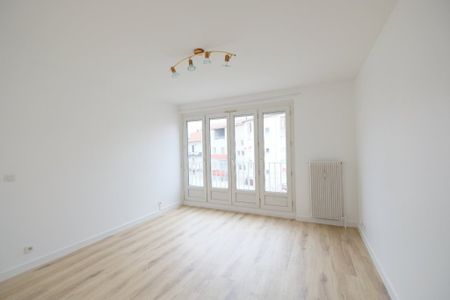 Location Appartement 2 pièces 45m² ST ETIENNE 42000 - Photo 5
