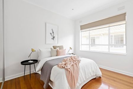 4/18 King Street, Elsternwick. - Photo 3