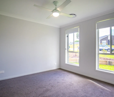 THREE BEDROOM DUPLEX - Photo 3